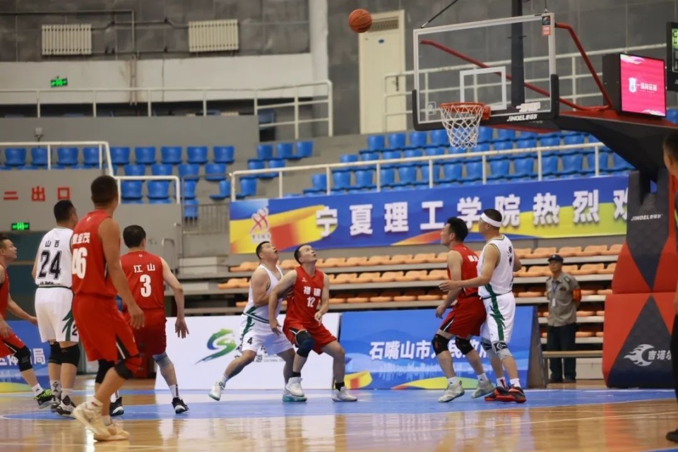 篮球俱乐部选拔赛启动，选手展现实力争夺入场券的简单介绍
