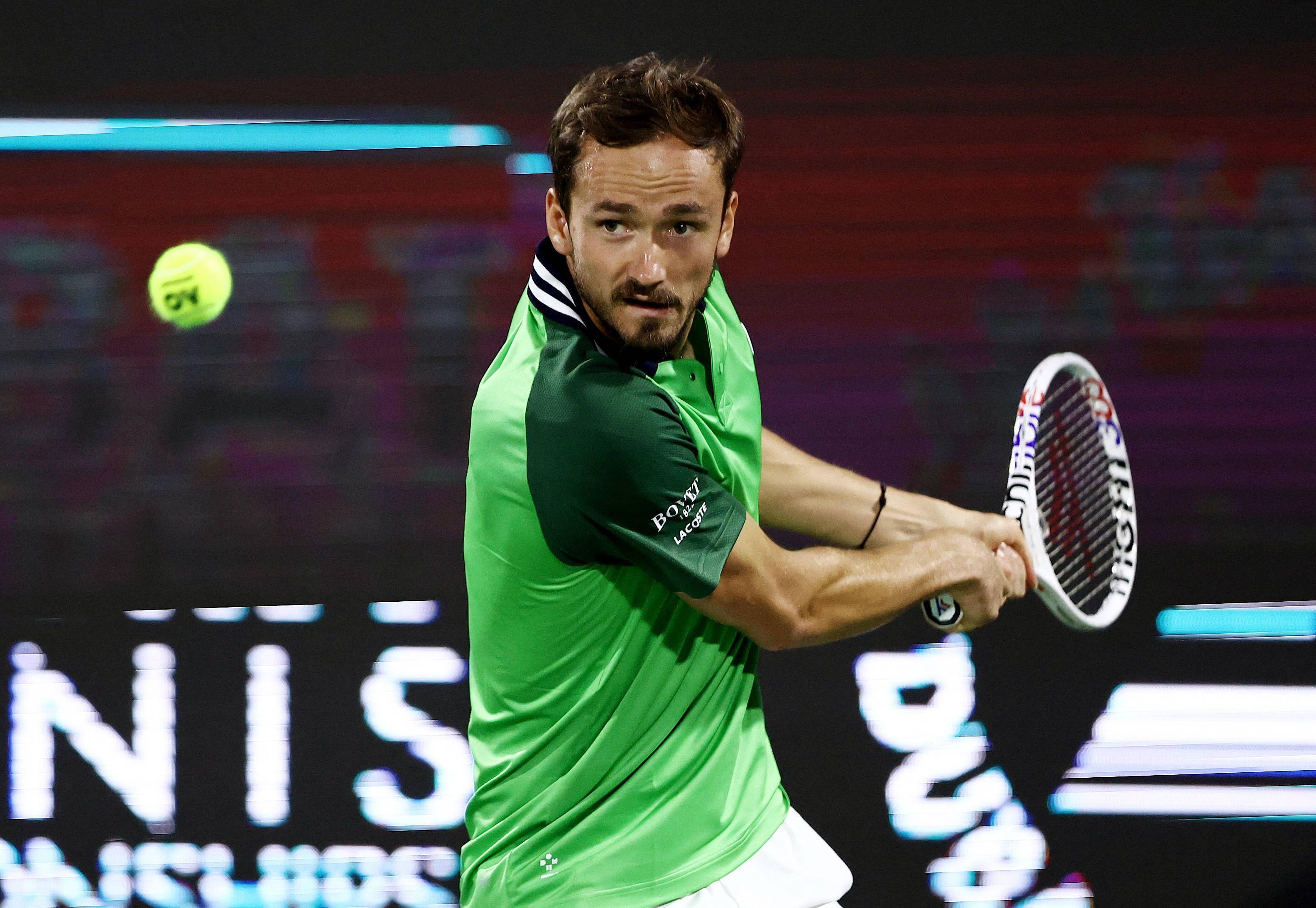 世界网球队碾压德国网球队，梅德韦杰夫打破历史纪录的简单介绍