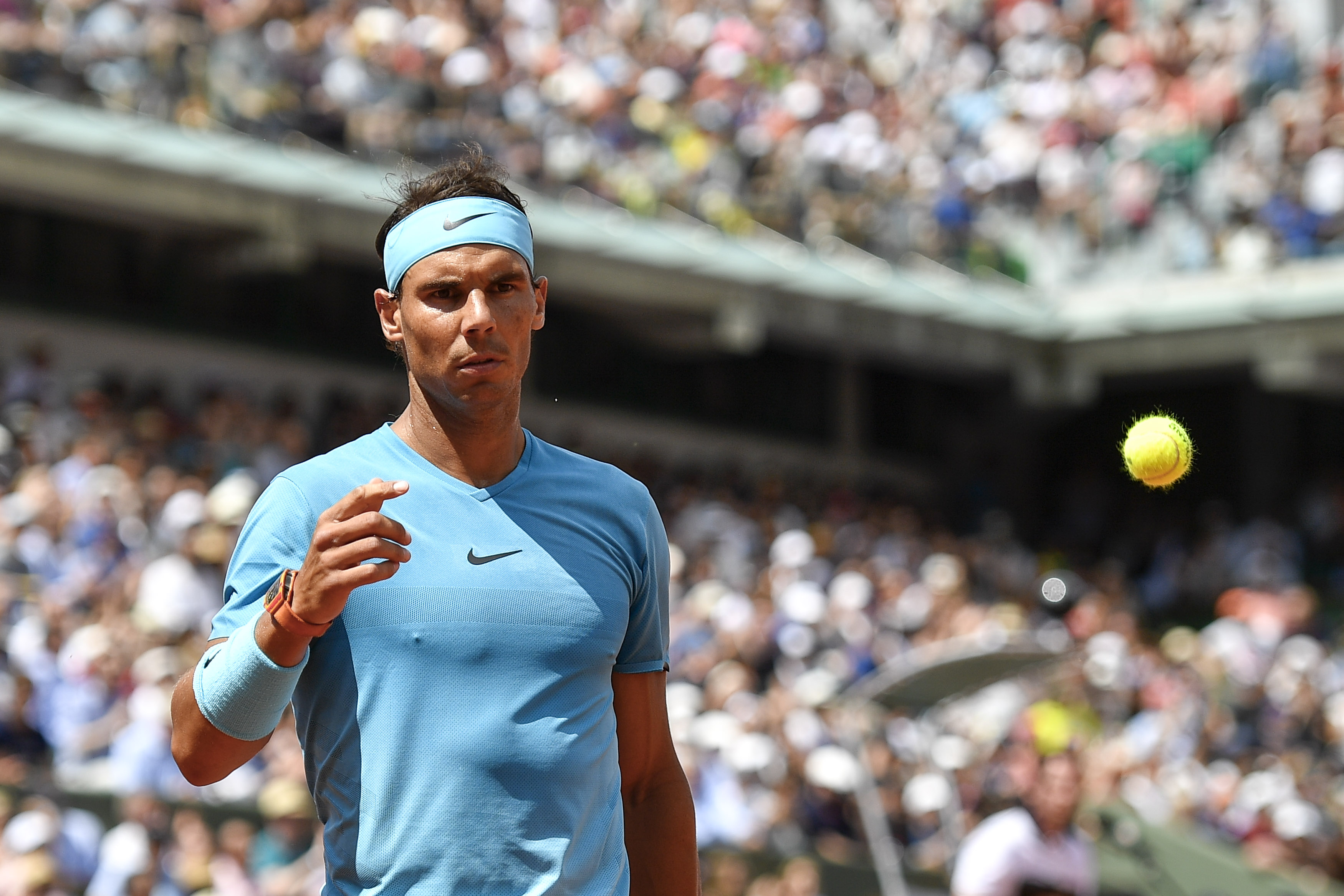 关于西班牙网球队爆冷德国网球队,纳达尔统治全场的信息 关于西班牙网球队爆冷德国网球队,纳达尔统治全场的信息