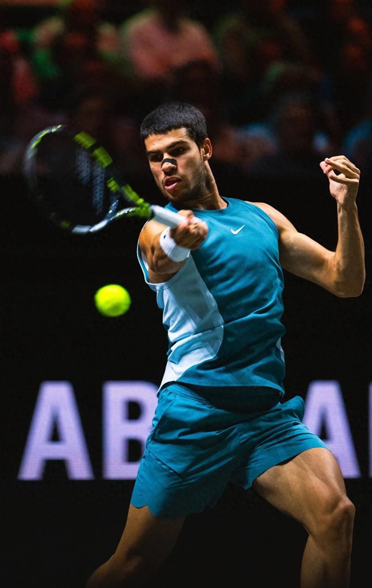 关于西班牙网球队爆冷德国网球队,纳达尔统治全场的信息 关于西班牙网球队爆冷德国网球队,纳达尔统治全场的信息