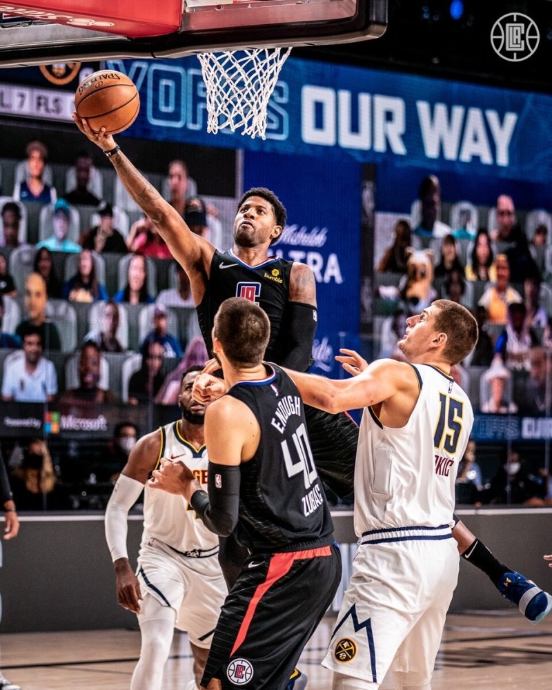 江苏队力克雄鹿，乔治统治全场